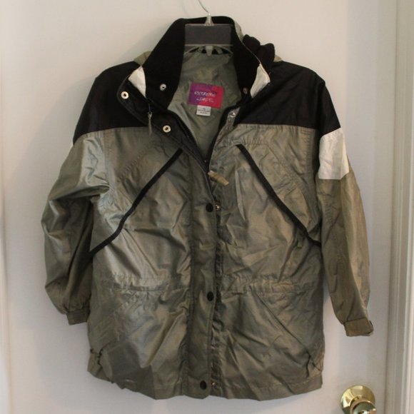 Extreme Limit Windbreaker - Picture 1 of 2